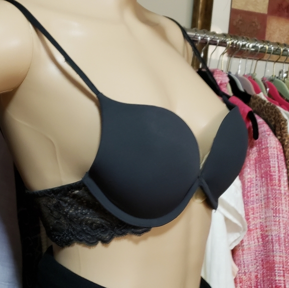 🛍 Victoria's Secret " Very Sexy" Push -Up Bra - Picture 8 of 15